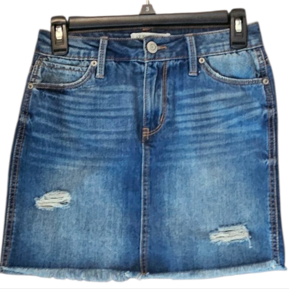 Mudd Flex Stretch Distressed Denim Skirt